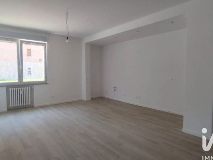 Appartamento trilocale in vendita in Viale Luigi Vaschi, Valletta Paiolo, Mantova
