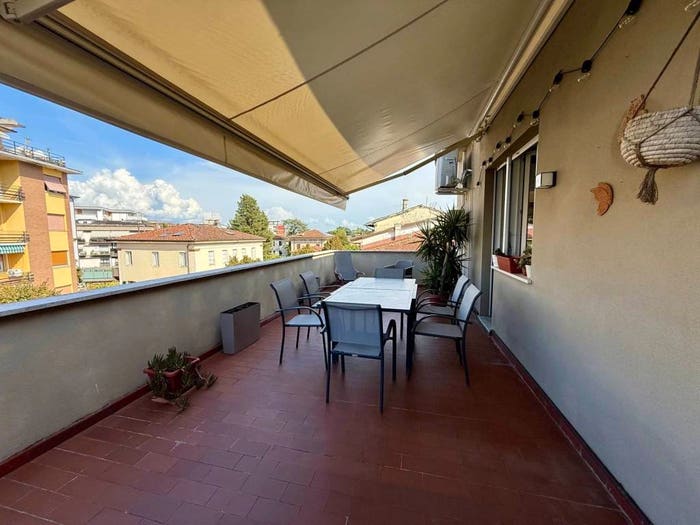 Appartamento con 5 locali in vendita in Sant'Anna, Lucca