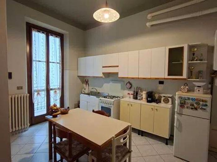 Appartamento con 6 locali in vendita in Emilia, Centro, Broni