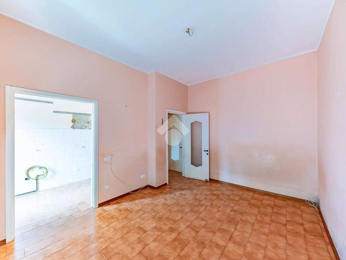 Appartamento trilocale in vendita in Via Monte Bianco, Centro, Lainate