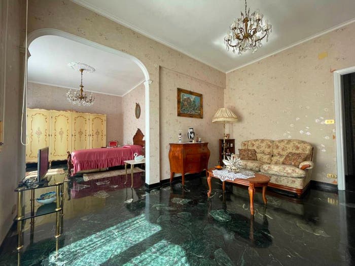 Appartamento quadrilocale in vendita in Via della Mimosa, Quezzi, Genova