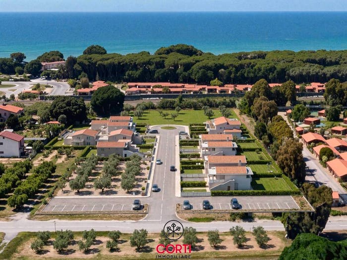 Casa trilocale in vendita in Via Isole Eolie, Ovest Campi Alti, Follonica