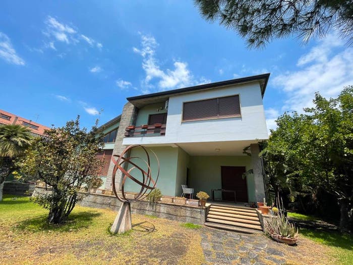 Casa con 6 locali in vendita in Via Roma, Centro, Mascalucia