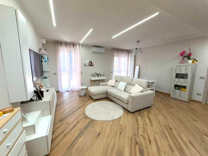 Appartamento quadrilocale in vendita in Via San Francesco D'assisi, Piazza Garibaldi, Alessandria