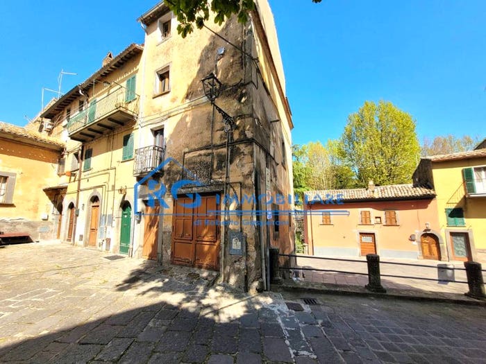 Casa con 6 locali in vendita in Via Francalancia, Centro, Bagnoregio