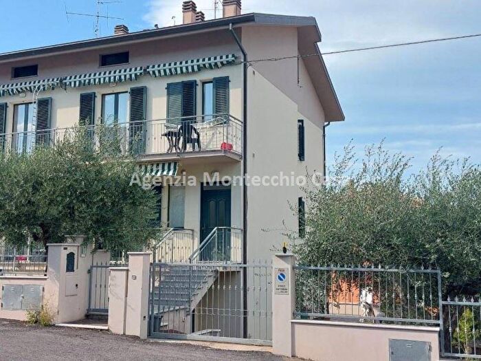 Appartamento con 6 locali in vendita in Via Lago di Garda, Villa Ceccolini, Pesaro
