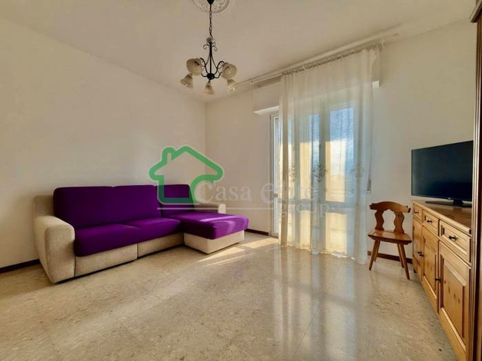 Appartamento trilocale in vendita in Via Macallè, Semicentro, Crema
