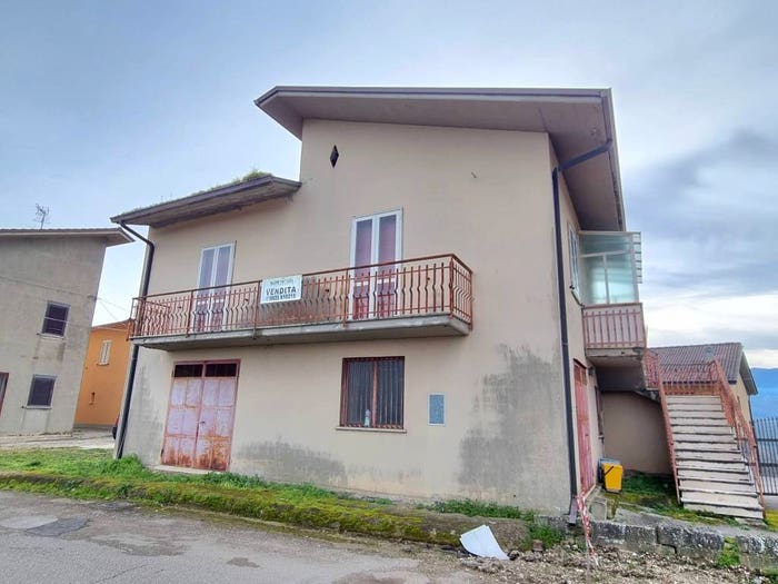 Appartamento quadrilocale in vendita in Via Campomarino, Montemiletto