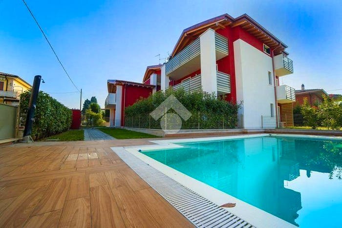 Appartamento trilocale in vendita in Vicolo Sagramose, Centro, Lazise