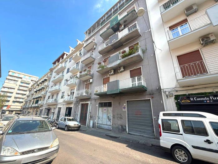 Appartamento quadrilocale in vendita in Via Aosta, Province Veneto, Catania