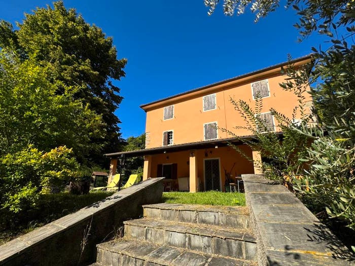 Casa con 6 locali in vendita in Strada Vicinale di Gavigno, Gavigno, Cantagallo