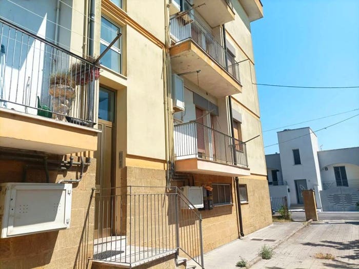 Appartamento con 6 locali in vendita in Via San Domenico Savio, Corigliano d'Otranto