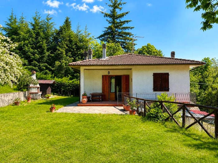 Casa con 5 locali in vendita in Marliana