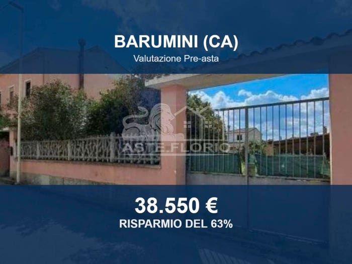 Casa con 6 locali in vendita in Via Cagliari, Barumini