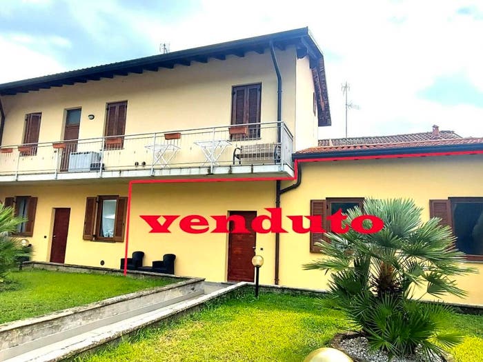 Appartamento bilocale in vendita in Via Magnoni, Bolladello Peveranza, Cairate