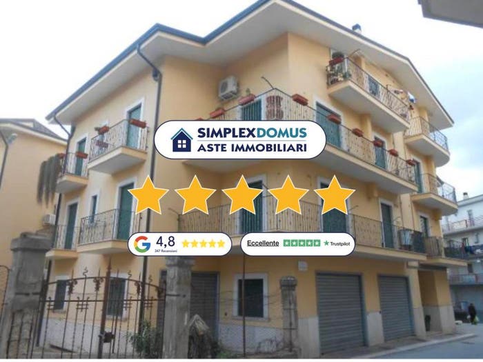 Appartamento con 5 locali in vendita in Via Giro Esterno, Centro, Cagnano Varano