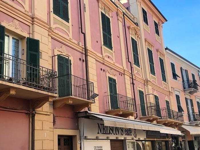 Appartamento quadrilocale in vendita in Via Nizza, Centro, Diano Marina