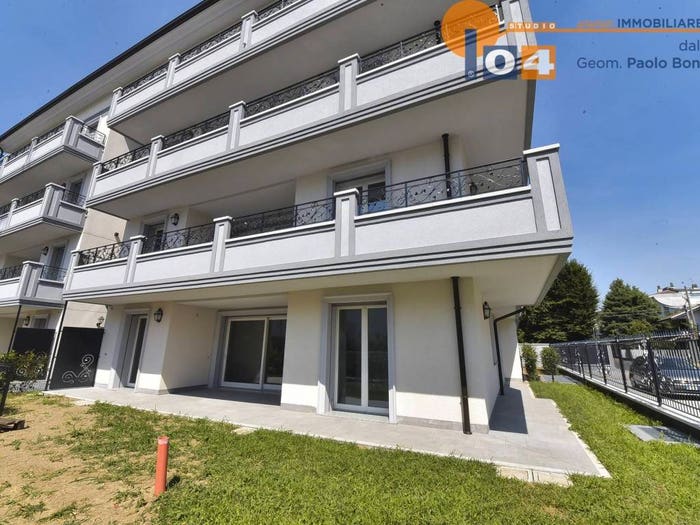 Appartamento trilocale in vendita in Corso Roma, Cesano Maderno
