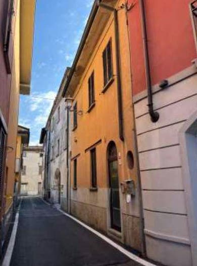 Appartamento con 6 locali in vendita in Via Pradello, Centro, Caravaggio