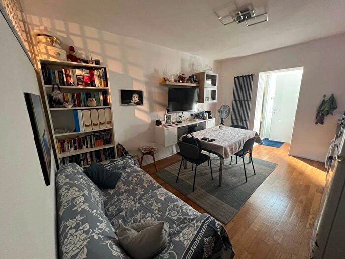 Appartamento trilocale in vendita in Montesicuro, Ancona