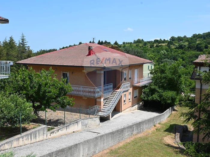 Casa con 6 locali in vendita in Via S Antonio, Palena