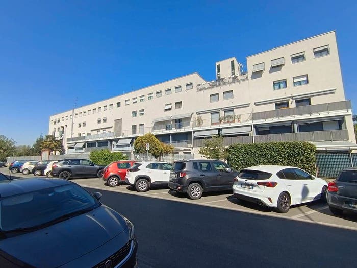 Appartamento trilocale in vendita in Via Coni Zugna, Cascina del Sole Cassina Nuova, Bollate