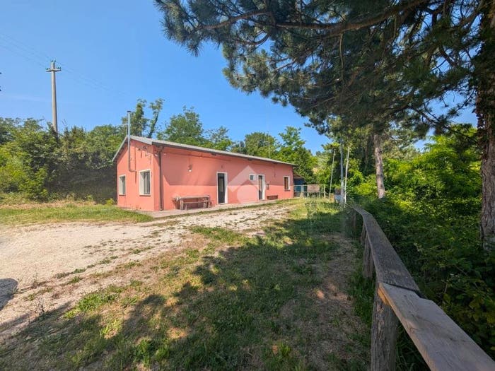 Casa con 6 locali in vendita in Via Provinciale Onferno, Gemmano