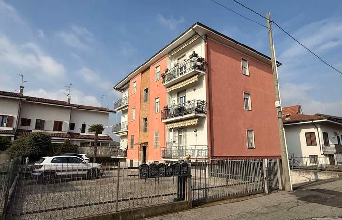 Appartamento trilocale in vendita in via Risorgimento, Centro, Pozzo d'Adda