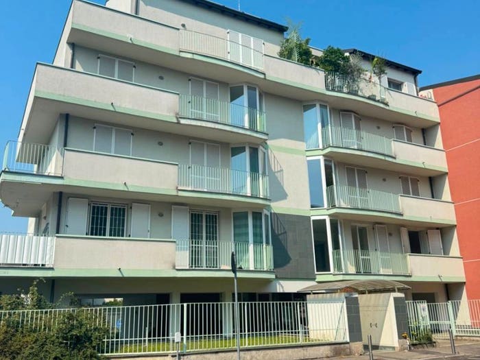 Appartamento trilocale in vendita in Via Monte Bianco, Centro, Cesano Boscone