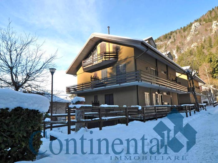Casa bilocale in vendita in Via Corna Badile, Piazzatorre