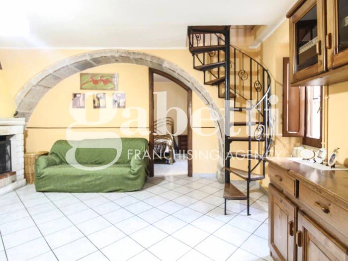 Appartamento trilocale in vendita in via Canapina, Alfedena