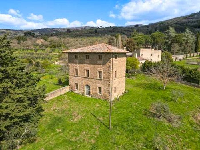 Casa con 6 locali in vendita in Via Nazionale, Centro, Cortona