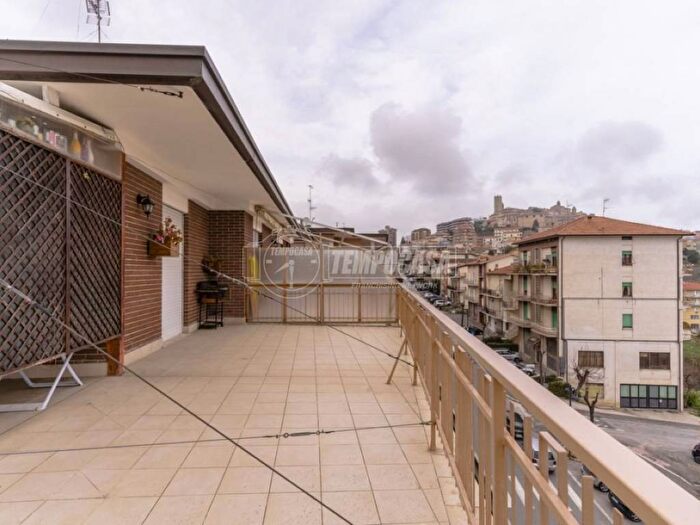Appartamento con 5 locali in vendita in Via XX Settembre, Centro, Montegranaro