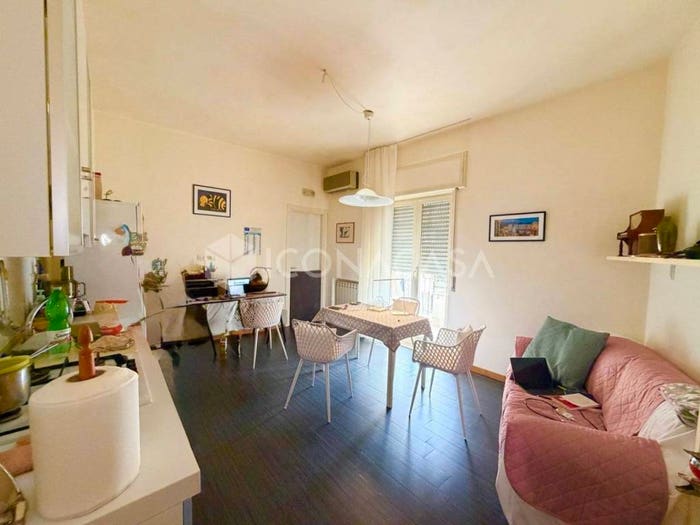 Appartamento trilocale in vendita in Via Orazio Coclite, Traiano, Napoli