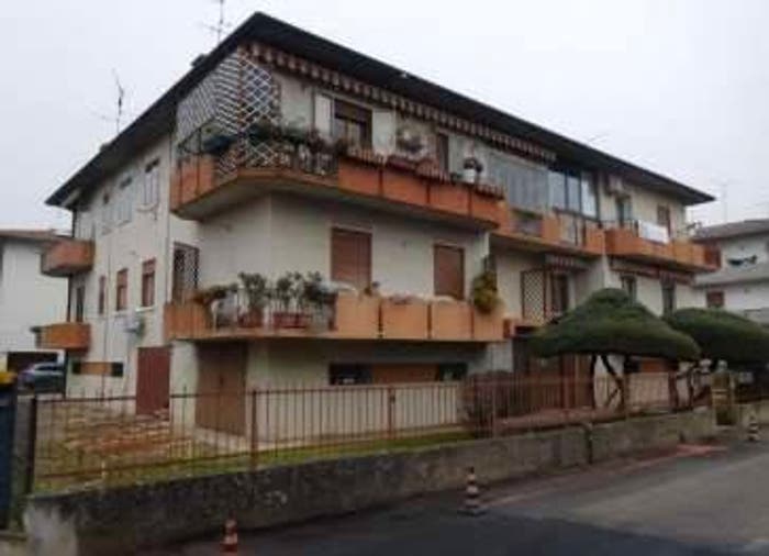 Appartamento con 5 locali in vendita in Via Torino, Centro, Lonigo