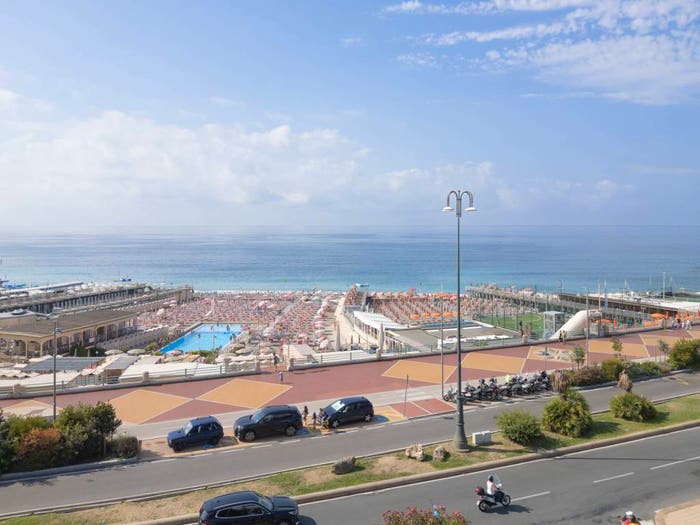 Appartamento trilocale in vendita in Corso Italia, Albaro, Genova