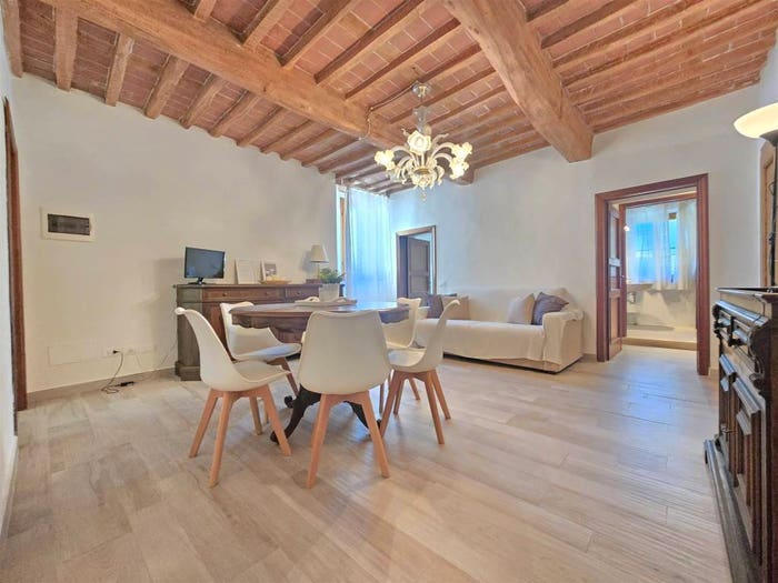 Appartamento con 5 locali in vendita in Camaiore Paese, Camaiore