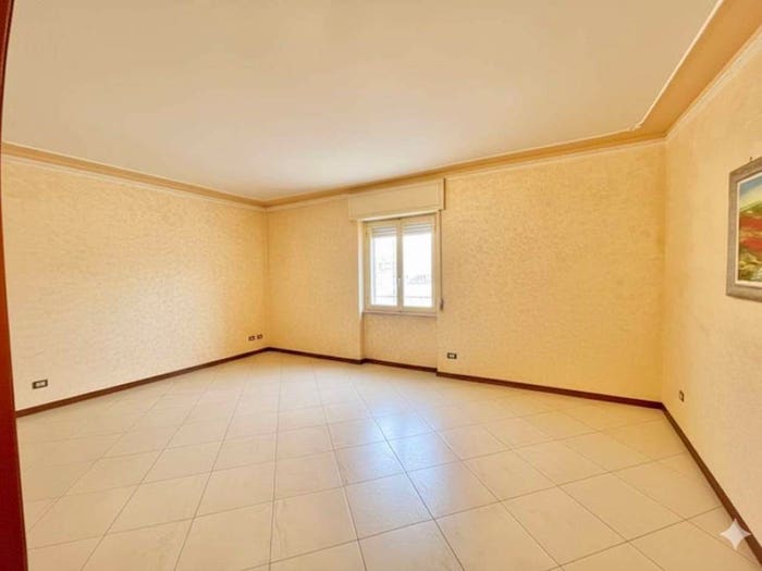 Appartamento con 5 locali in vendita in Villaggio Giardino, Modena