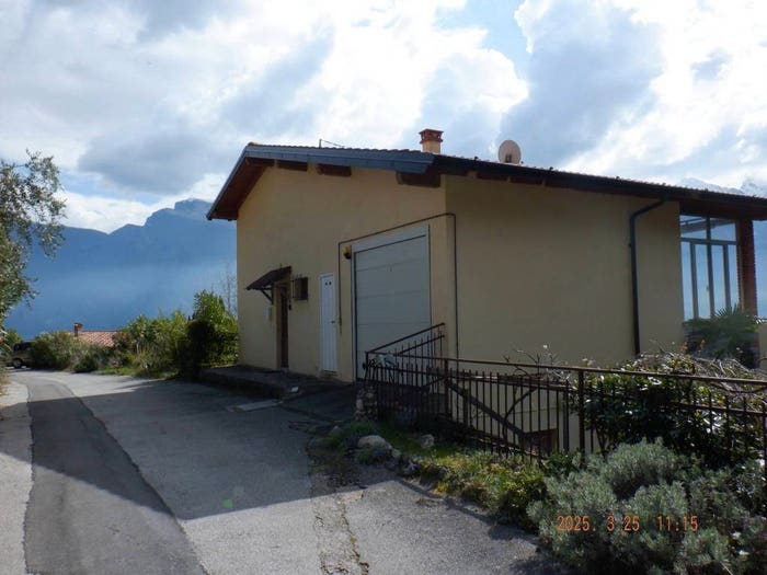 Casa con 6 locali in vendita in Via Panoramica, Bassanega, Tremosine sul Garda