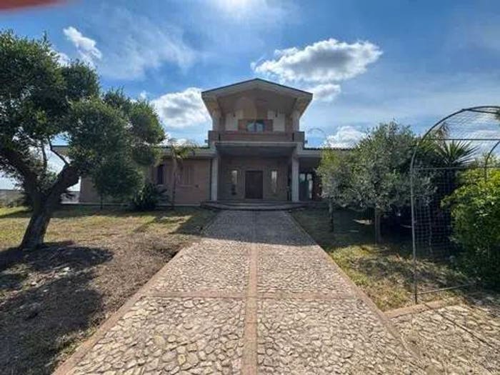 Casa con 6 locali in vendita in Centro, Lucera