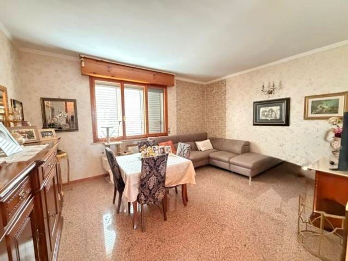 Appartamento quadrilocale in vendita in Via Antonio Panizzi, Miramare Rivazzurra, Rimini