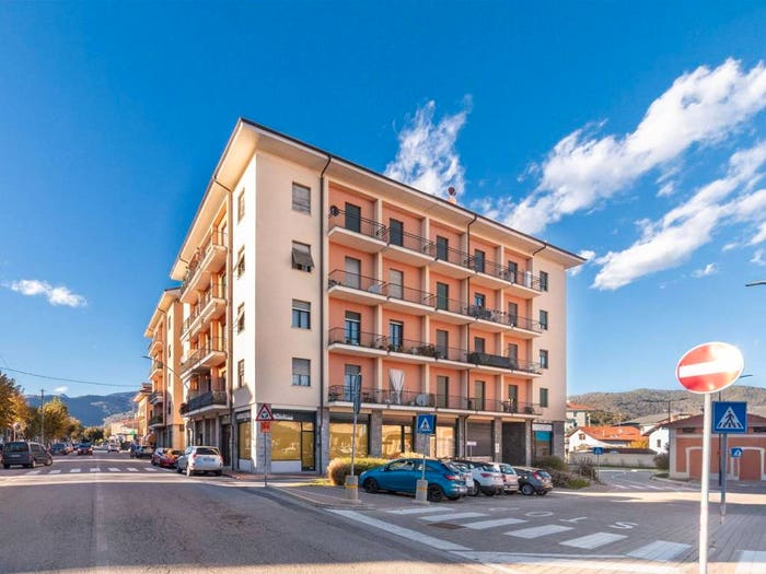 Appartamento bilocale in vendita in piazzale stazione, Centro, Dronero