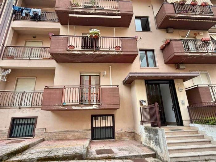 Casa trilocale in vendita in Via Legniti, Centro, Monteforte Irpino
