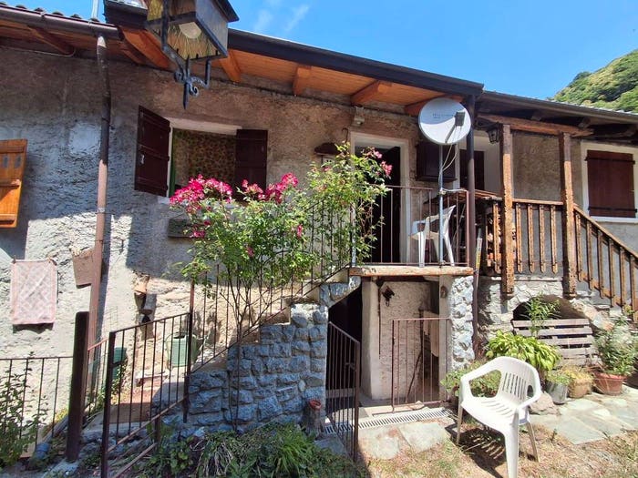 Casa bilocale in vendita in Via Buscaiè, Boves