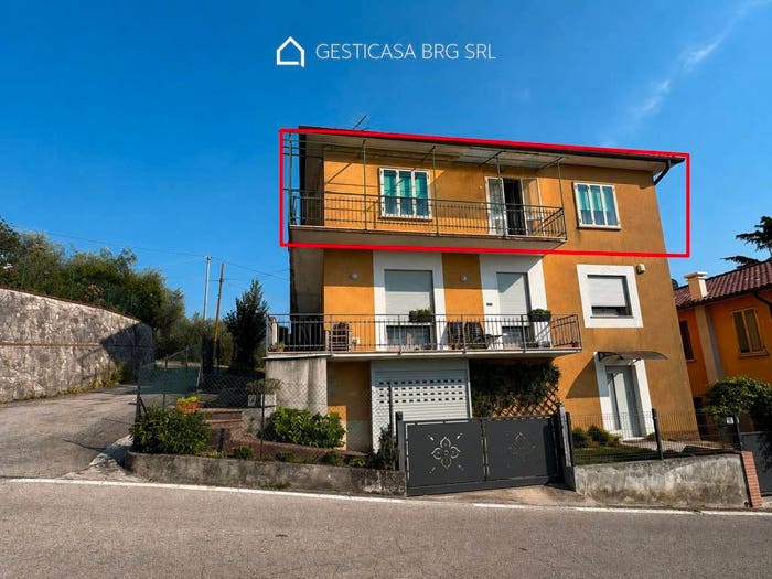 Appartamento con 6 locali in vendita in Via Roma, Centro, Zovencedo
