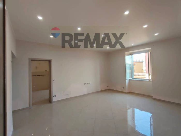 Appartamento con 5 locali in vendita in Via Ercole Marelli, Garibaldi Nesima, Catania