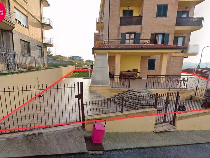 Appartamento con 5 locali in vendita in Via Della Resistenza, Centro, Montegranaro
