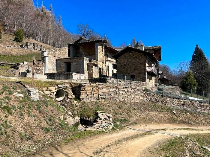 Casa con 6 locali in vendita in Borgata Pantoisa, Melle
