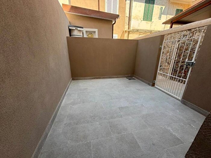 Casa quadrilocale in vendita in Centro, Viareggio