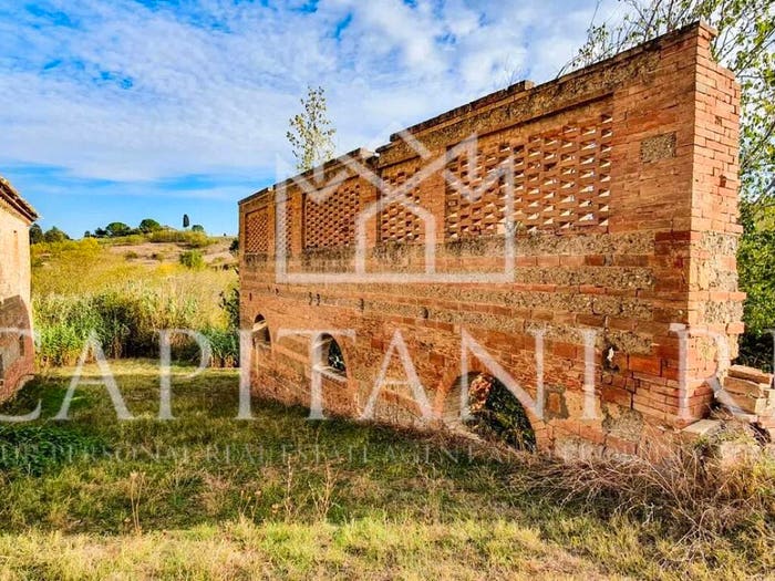 Casa con 6 locali in vendita in Via di Villa Canina, Monteroni d'Arbia